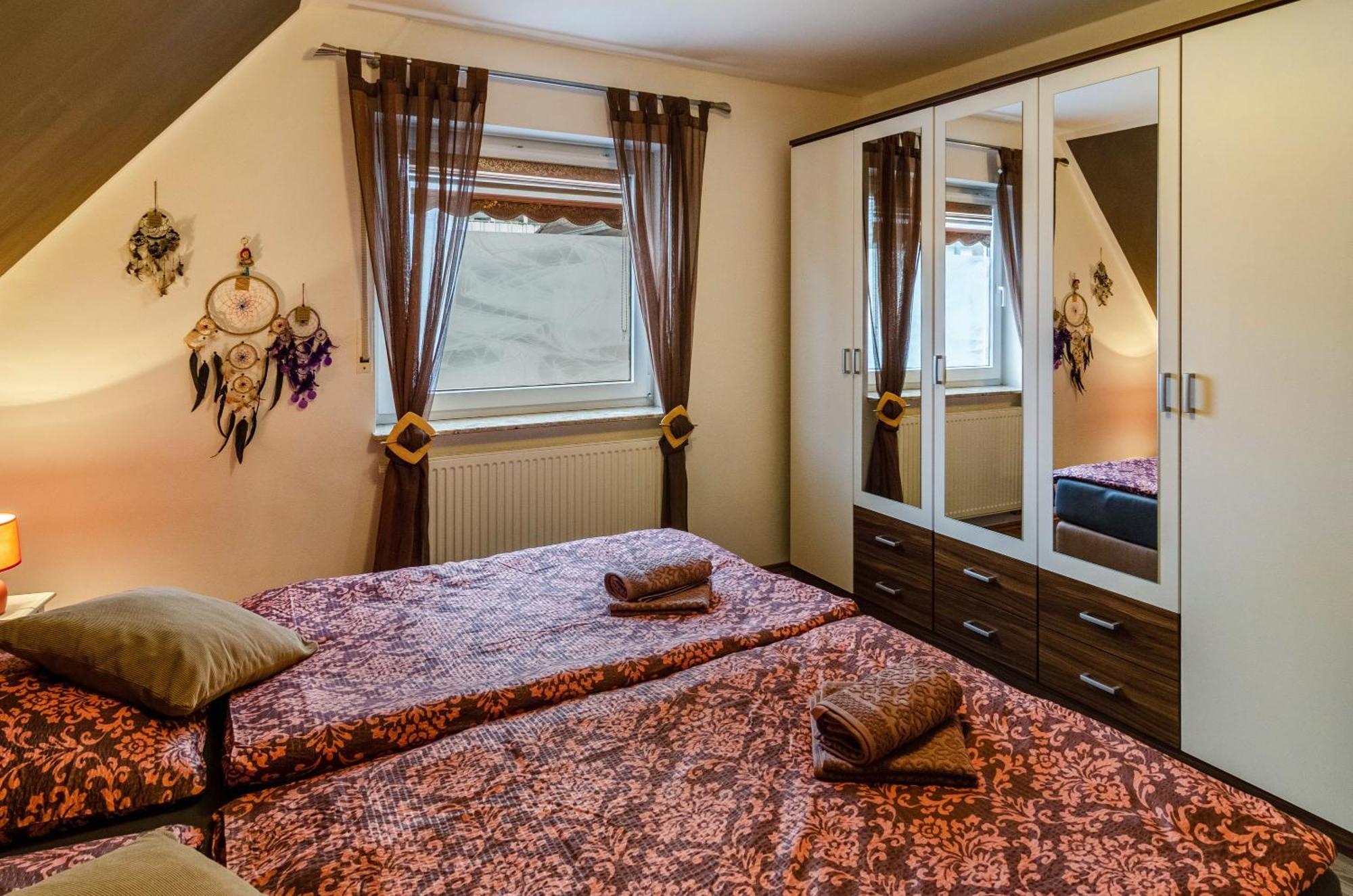 Hébergement de vacances Haus Mit Garten Und Kamin Wilhelmshaven